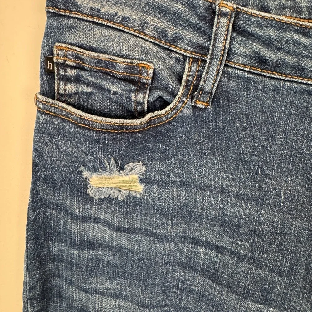 Judy Blue Boyfriend Fit Jean Size 11/30 JB88305 Destroyed Stretch Denim Mid Rise